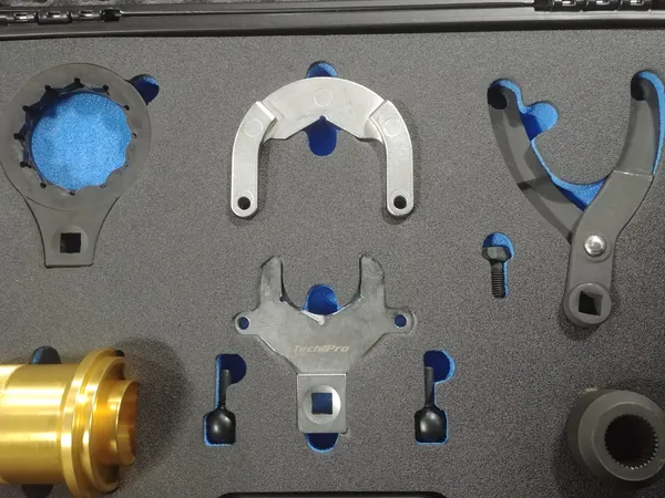 Mechanic Nation - BMW Final Driveshaft Removal Tool