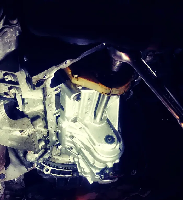 Mechanic Nation real work: New oil pump installed on a BMW N20